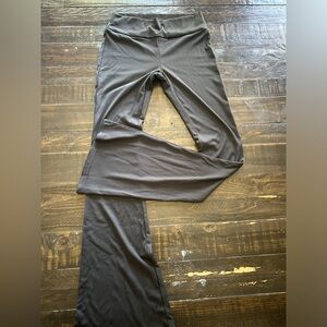 Shein brand black-looks a little lighter on camera